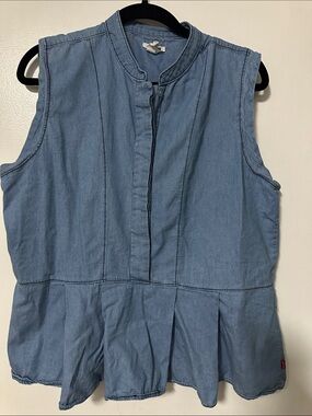 Levi's Light Blue Sleeveless Peplum Chambray Top